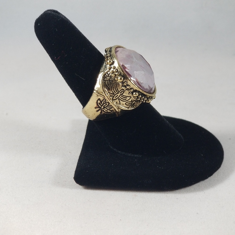 Ring - Picture 2 of 3
